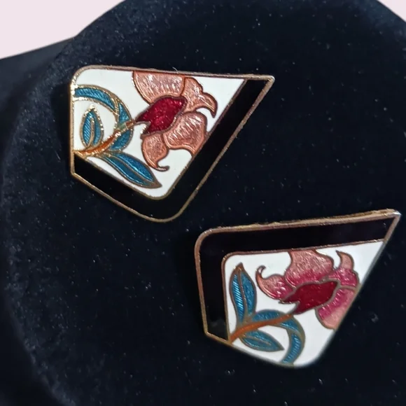 SOLD Vintage Cloisonne Floral Earrings by Sea Gems SG - Picture 4 of 11